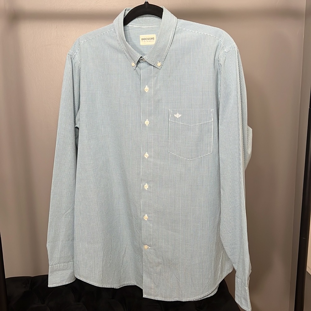 Dockers plaid button up long sleeve shirt. Size large. Blue and white.